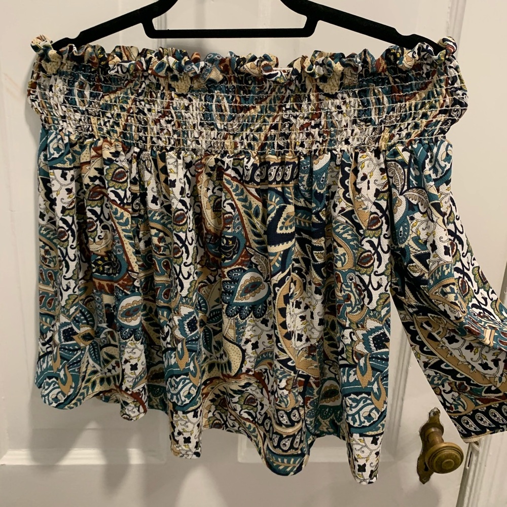 Off-the-shoulder Printed Top